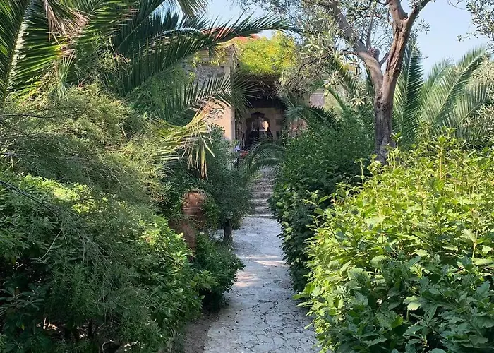 Willa Aegean Dream House - With Service!