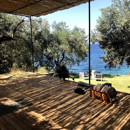 Aegean Beachfront Dream House - With Service! * ディキリ